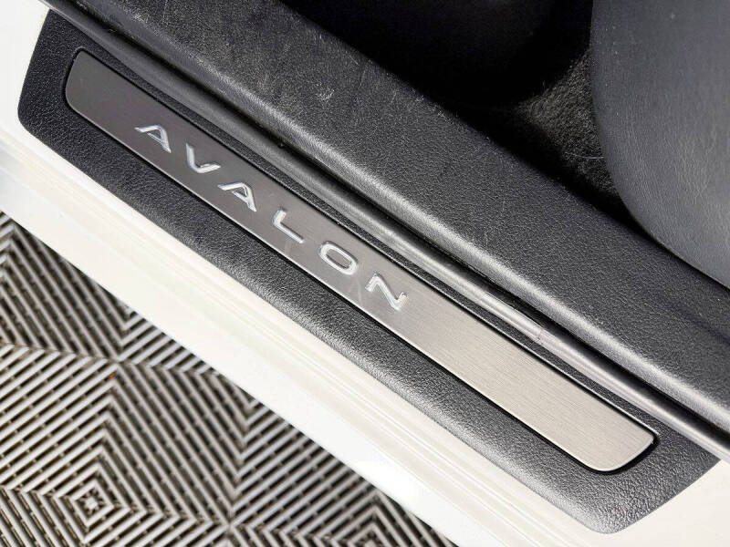 2016 Toyota Avalon Limited