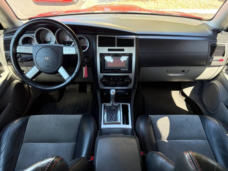 2006 Dodge Charger SRT-8