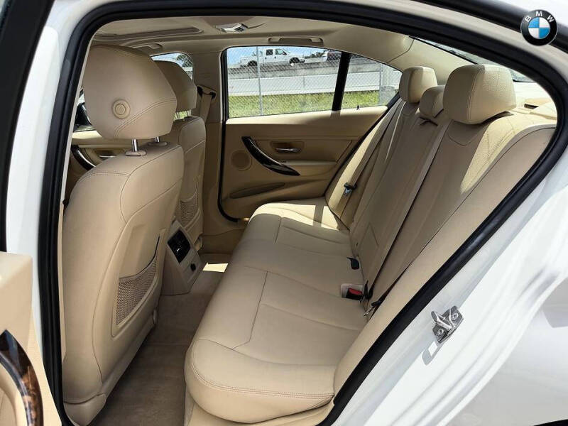 2014 BMW 3 Series 320i