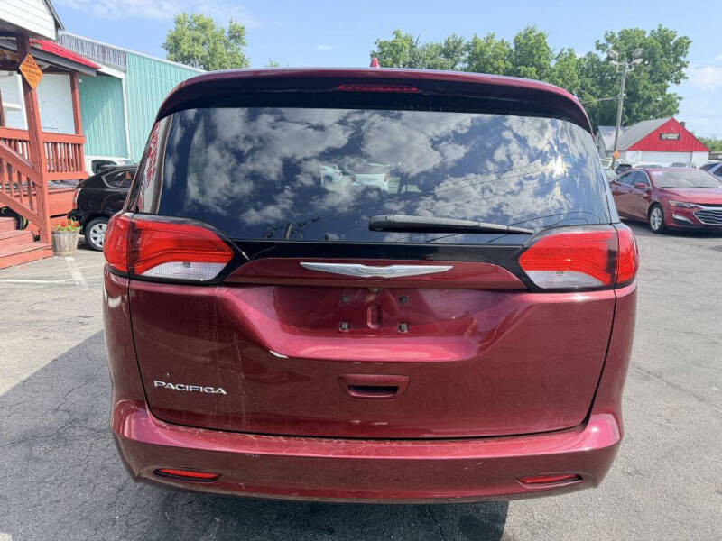 2017 Chrysler Pacifica Touring