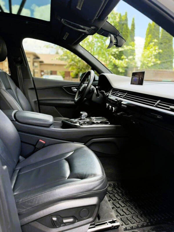 2017 Audi Q7 3.0T quattro Premium Plus