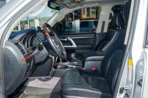 2013 Toyota Land Cruiser