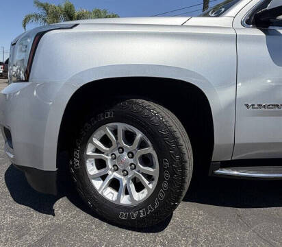 2017 GMC Yukon XL SLT