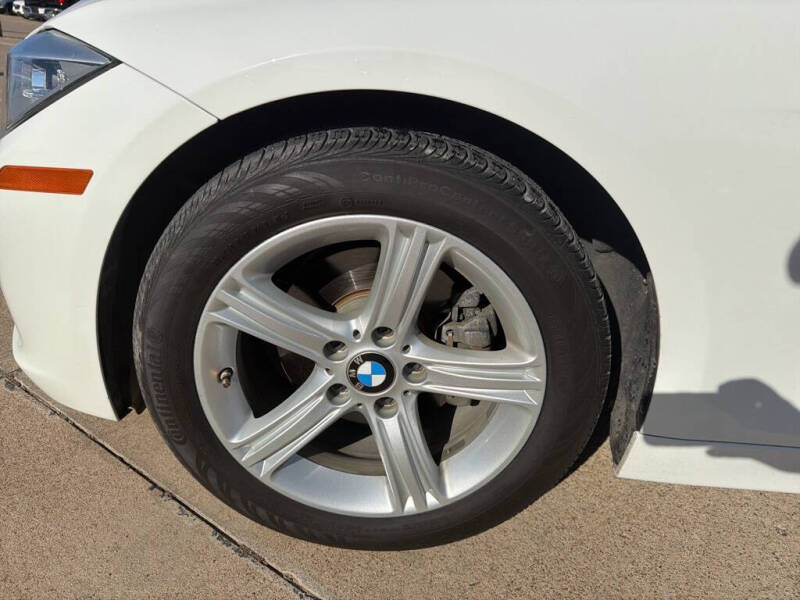 2015 BMW 3 Series 320i