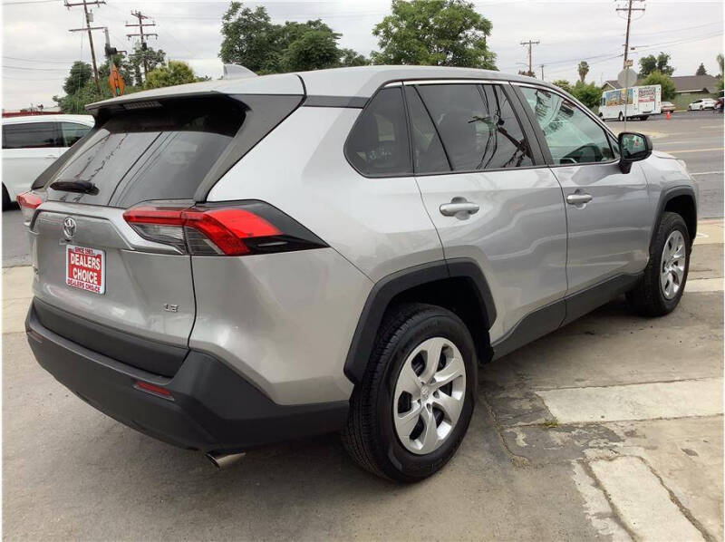 2022 Toyota RAV4 LE