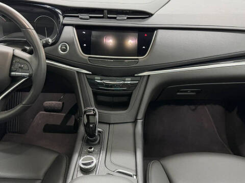 2023 Cadillac XT6 Luxury