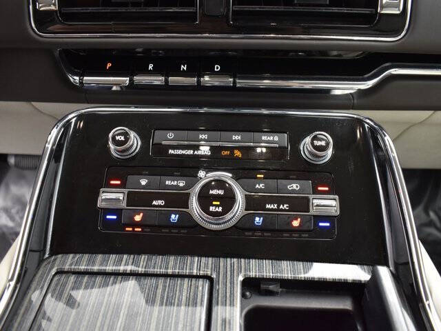 2023 Lincoln Navigator L Black Label