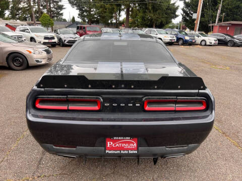 2017 Dodge Challenger SXT