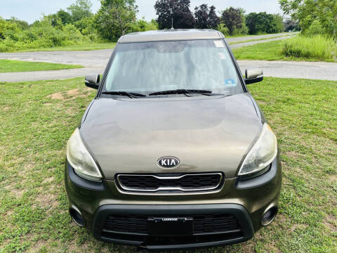 2013 Kia Soul +
