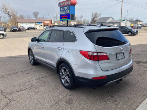 2016 Hyundai Santa Fe SE