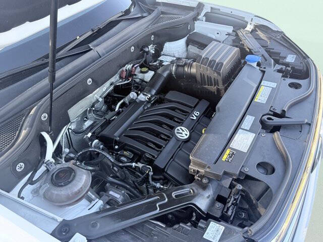 2021 Volkswagen Atlas Cross Sport V6 SE R-Line