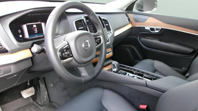 2024 Volvo XC90 B6 Plus Bright Theme 7P