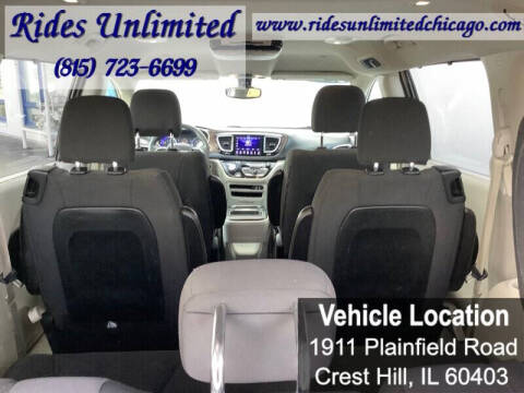 2017 Chrysler Pacifica Touring-L