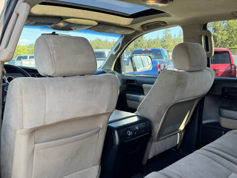 2013 Toyota Sequoia SR5
