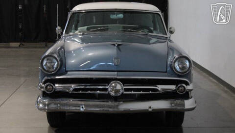 1954 Ford Crestline