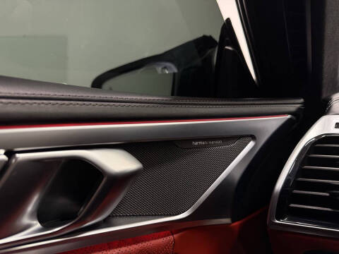 2022 BMW M8 Competition