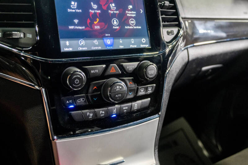 2020 Jeep Grand Cherokee SRT