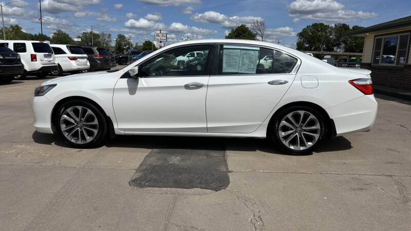 Used 2014 Honda Accord Sport with VIN 1HGCR2F58EA274602 for sale in Mcpherson, KS