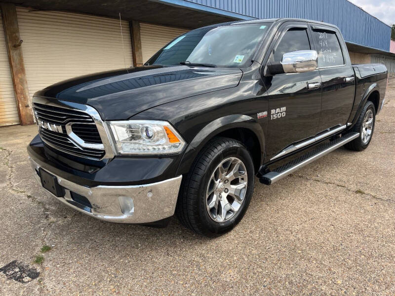 2017 RAM Ram 1500 Pickup Laramie Limited's photo