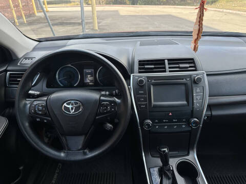 2017 Toyota Camry LE