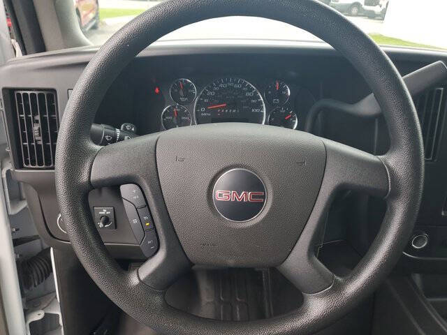 2023 GMC Savana 2500
