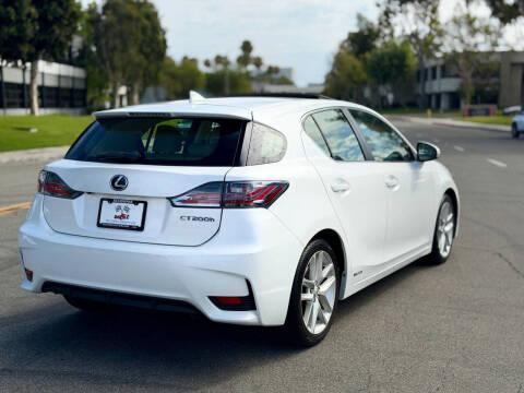 2014 Lexus CT 200h