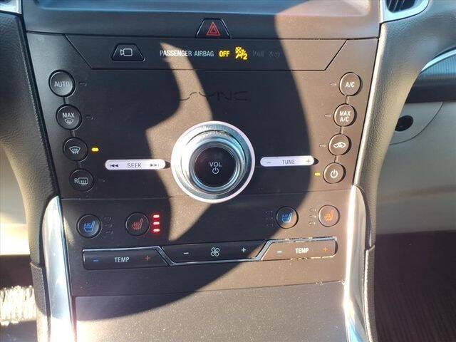 2020 Ford Edge Titanium