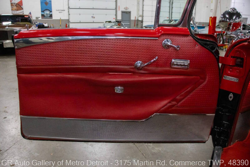 1955 Oldsmobile 98 Starfire