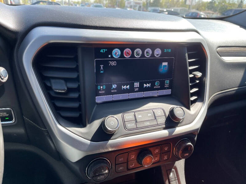 2017 GMC Acadia SLT-1