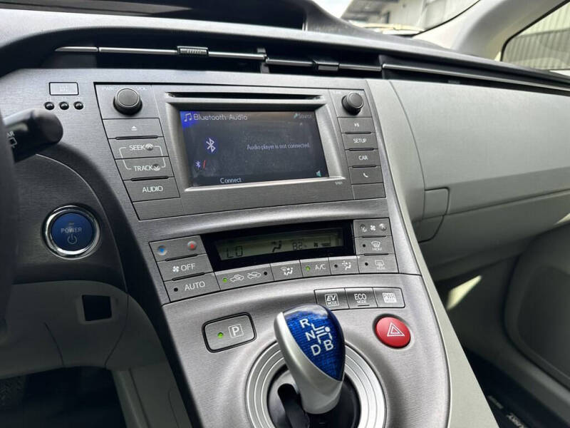 2013 Toyota Prius One