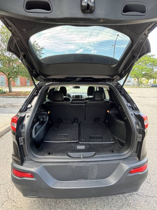 2018 Jeep Cherokee Latitude Plus