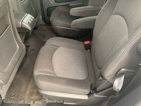 2016 GMC Acadia SLE-2