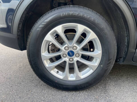 2021 Ford Escape SE