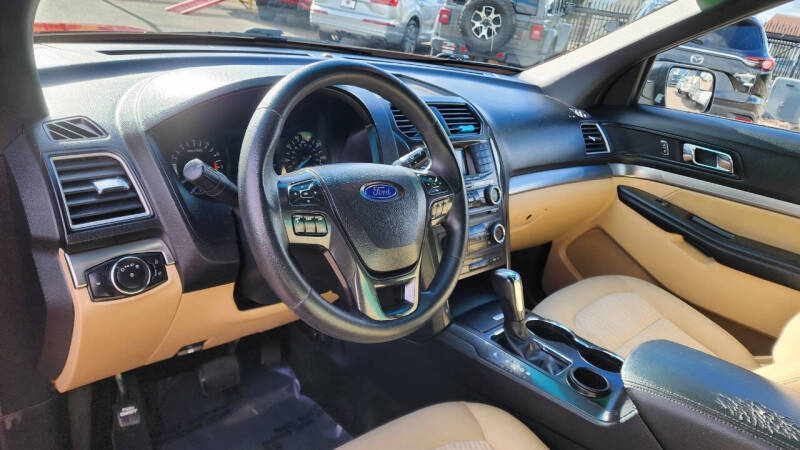 2016 Ford Explorer