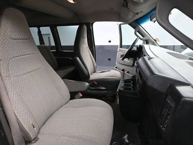 2017 Chevrolet Express LT 3500