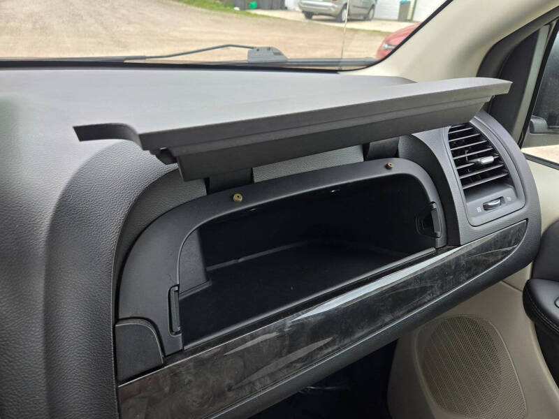 2015 Dodge Grand Caravan American Value Package