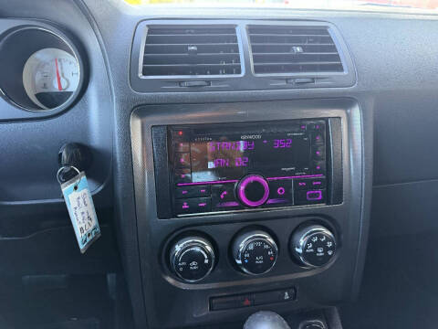 2013 Dodge Challenger SXT