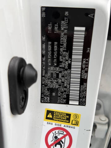 2016 Toyota Highlander LE