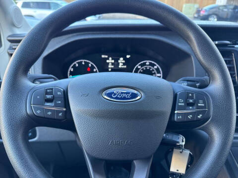 2025 Ford Transit 350 XLT