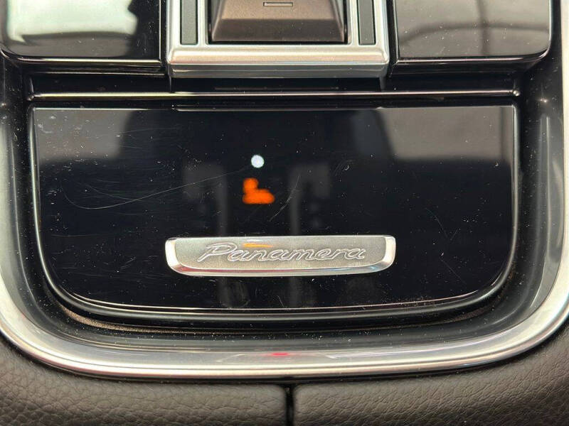 2022 Porsche Panamera