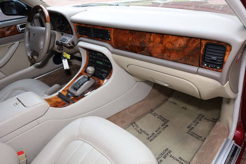 1997 Jaguar XJ-Series XJ6