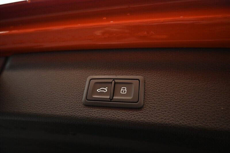 2021 Audi Q3 quattro S line Prem Plus 45 TFSI