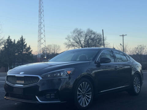 2017 Kia Cadenza Technology
