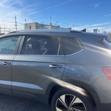 2024 Volkswagen Taos SE 4Motion