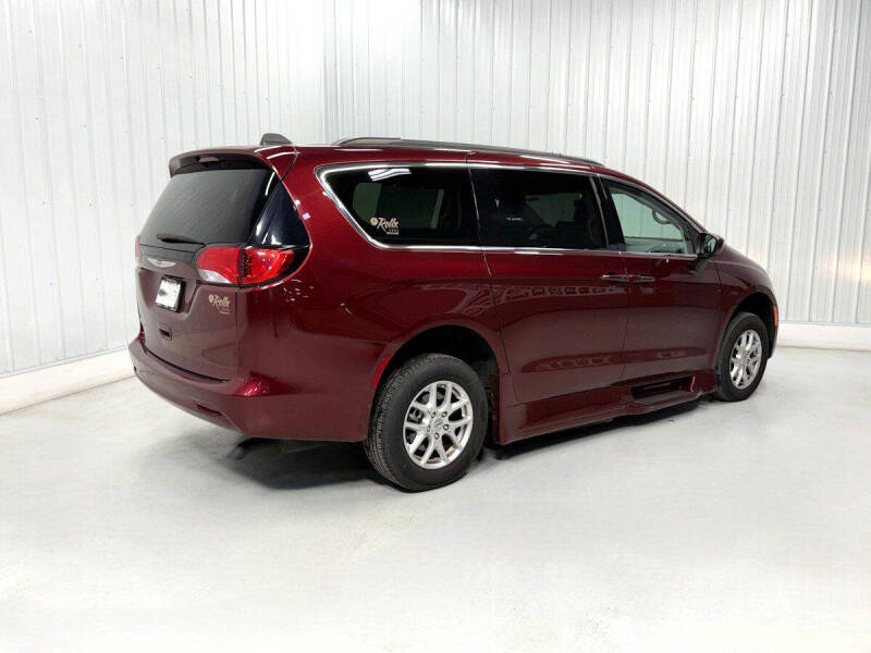 2021 Chrysler Voyager LXi