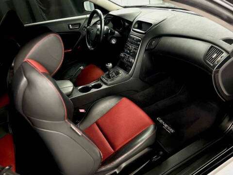 2011 Hyundai Genesis Coupe 3.8L R-Spec