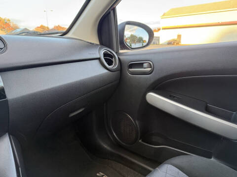 2014 Mazda MAZDA2 Sport