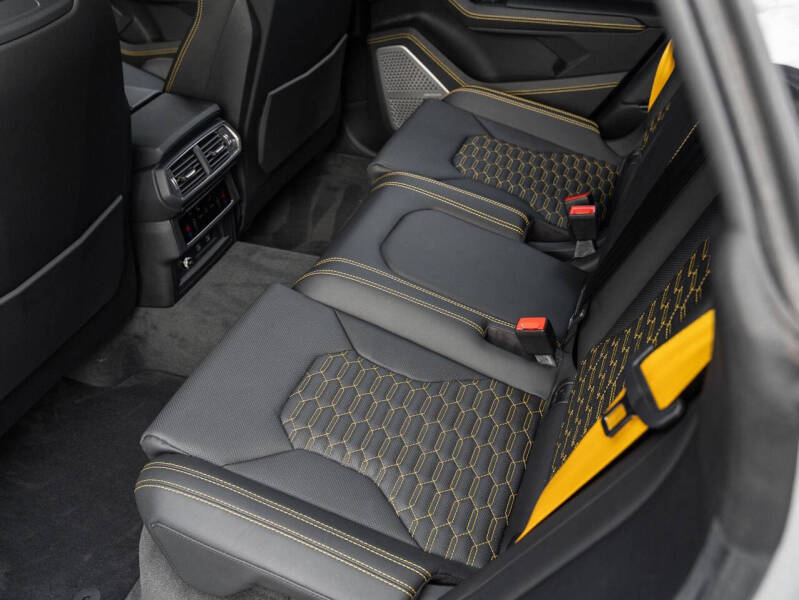 2022 Lamborghini Urus