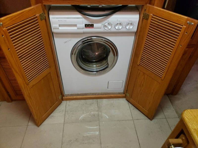 1999 Freightliner XC Chassis