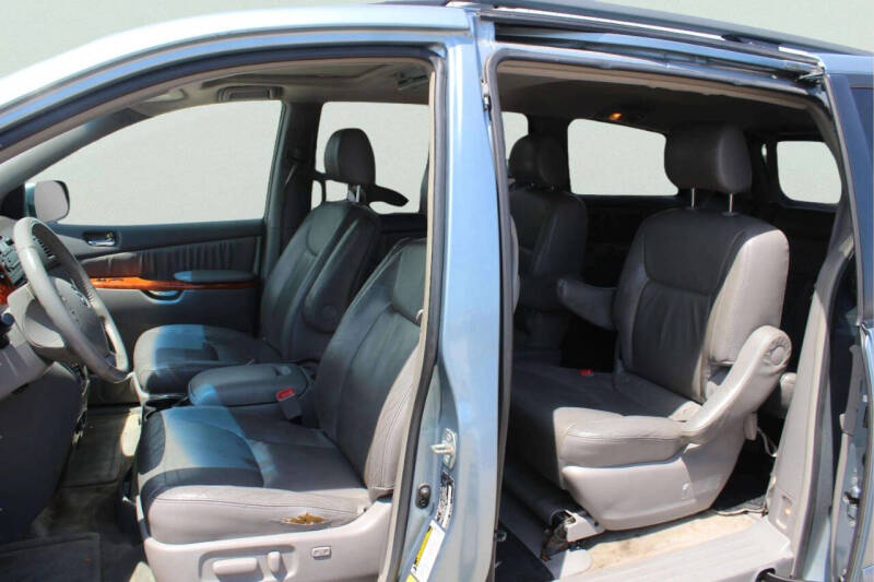 2006 Toyota Sienna XLE 7 Passenger